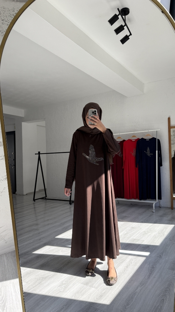 Taşlı Kuş Desenli Penye Tesettür Elbise - Kahve